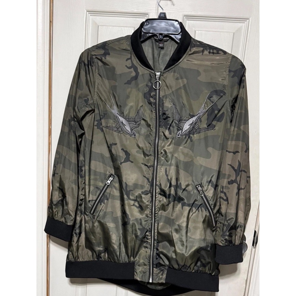 Rock & Republic Camo Bomber Jacket Womens Large Embroidered Birds